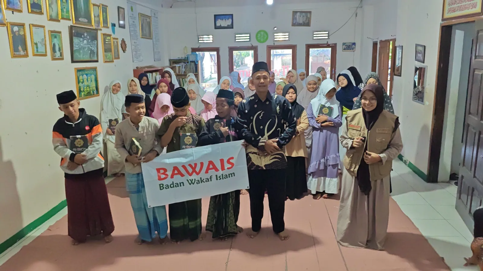 Penyerahan Wakaf Al-Qur'an
